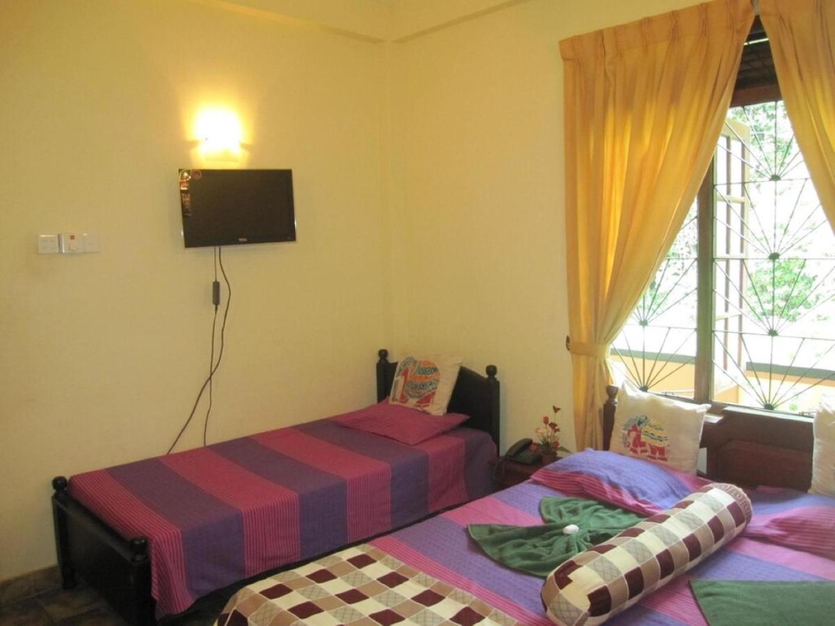 Gelioya Kandy Paradise Hotel & Spa מראה חיצוני תמונה
